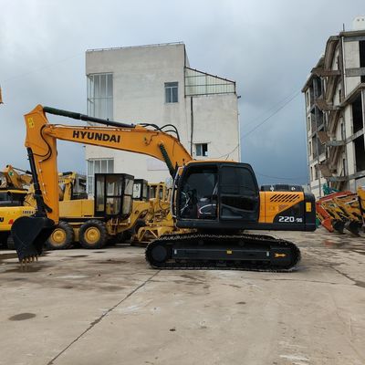 Used Hyundai Excavator 220LC-9S 136KW Engine Power 22100kg Operating Weight