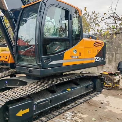 Affordable Used Hyundai Excavator 220LC-9S 136KW Engine Power 22100kg Operating Weight