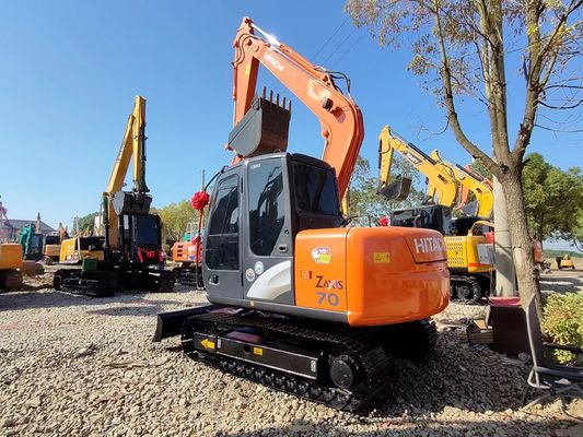 Used Hitachi ZX70 Excavator With 4.17m Max Digging Depth And 6.32m Max Digging Radius