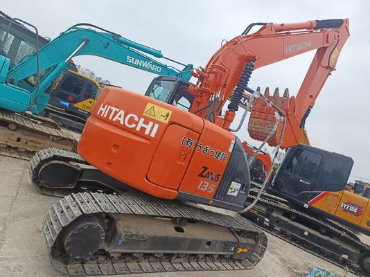 Escavatore usato Hitachi 135 La tua migliore scommessa per risparmiare nel settore edile